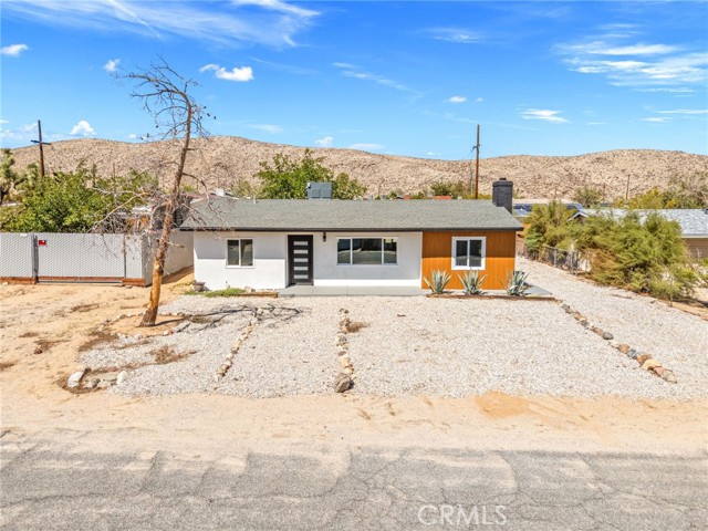 61730 Oleander Drive, Joshua Tree CA: https://media.crmls.org/medias/800c710d-0e80-4dcb-921f-ae4e35e28526.jpg
