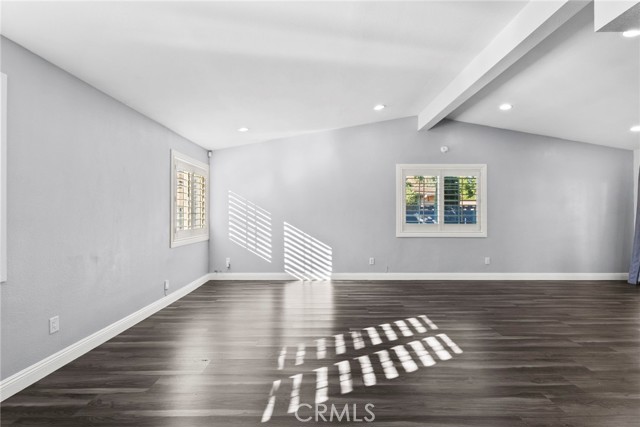 Detail Gallery Image 5 of 33 For 22923 Leadwell, West Hills,  CA 91307 - 3 Beds | 2 Baths