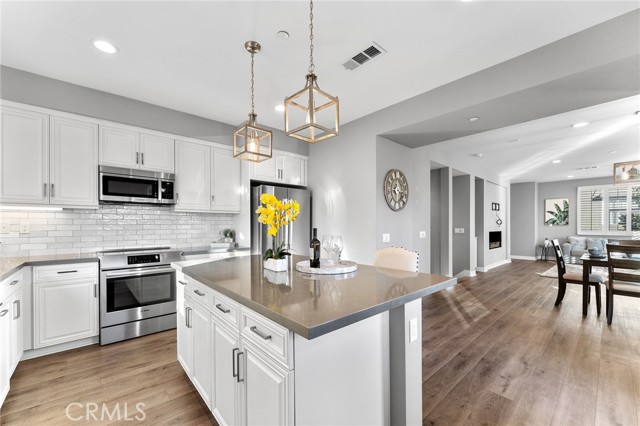 Detail Gallery Image 12 of 40 For 402 Shelby, Covina,  CA 91723 - 3 Beds | 3/1 Baths