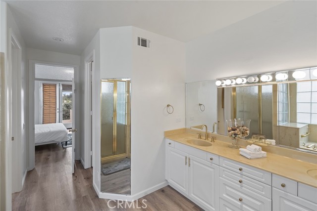 Detail Gallery Image 17 of 49 For 214 Goldenwest St, Huntington Beach,  CA 92648 - 3 Beds | 3/1 Baths