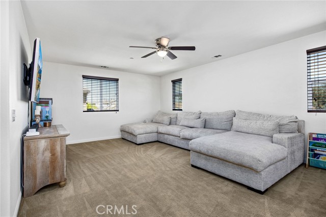 Detail Gallery Image 22 of 69 For 35595 Desert Rose Way, Lake Elsinore,  CA 92532 - 4 Beds | 3 Baths