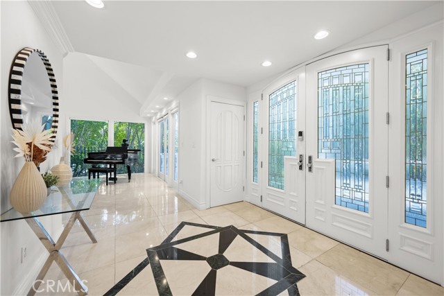 Detail Gallery Image 11 of 64 For 16221 Elisa Pl, Encino,  CA 91436 - 5 Beds | 5/1 Baths