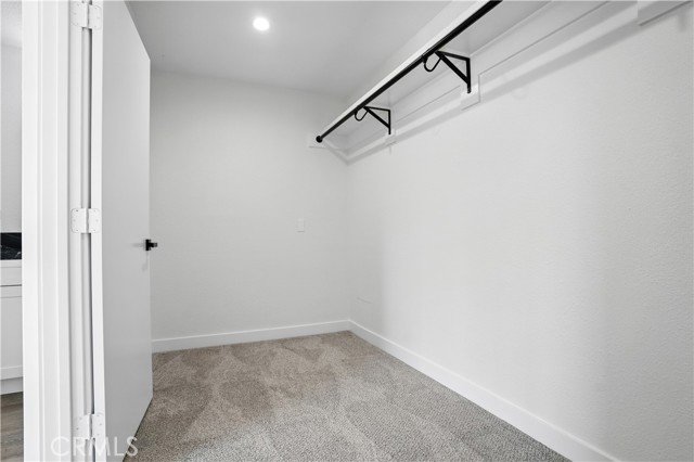 23825 N Canyon Lake Drive, Canyon Lake CA: https://media.crmls.org/medias/8010bcdd-202a-46f2-b4d7-5c3ec3ca8645.jpg