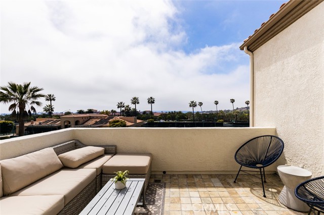 25 Centre Court # 90, Dana Point, California 92629, 2 Bedrooms Bedrooms, ,2 BathroomsBathrooms,Residential Lease,For Rent,25 Centre Court # 90,CROC23060879