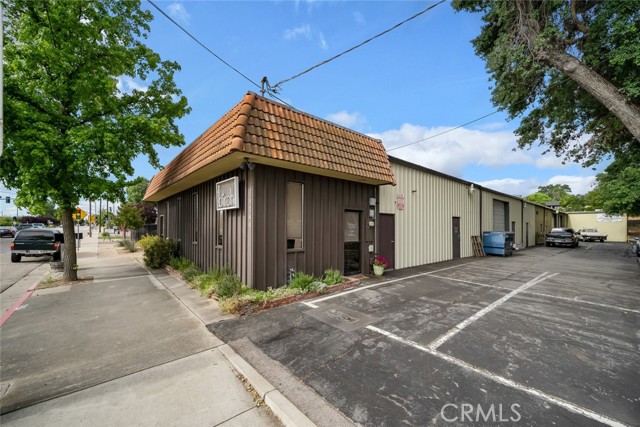 1745 Riverside Avenue, Paso Robles, California 93446, ,Commercial Lease,For Rent,1745 Riverside Avenue,CRNS25123796