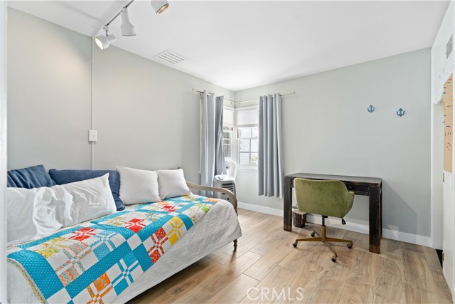 Detail Gallery Image 6 of 20 For 714 Heliotrope Ave, Corona Del Mar,  CA 92625 - 3 Beds | 2 Baths