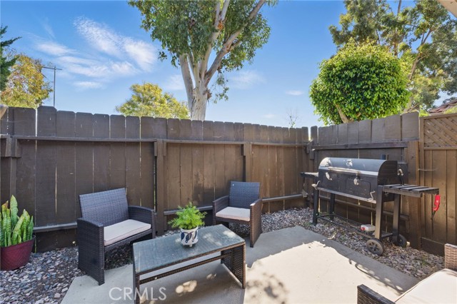 Detail Gallery Image 10 of 14 For 142 Dean Dr, Santa Paula,  CA 93060 - 2 Beds | 1 Baths