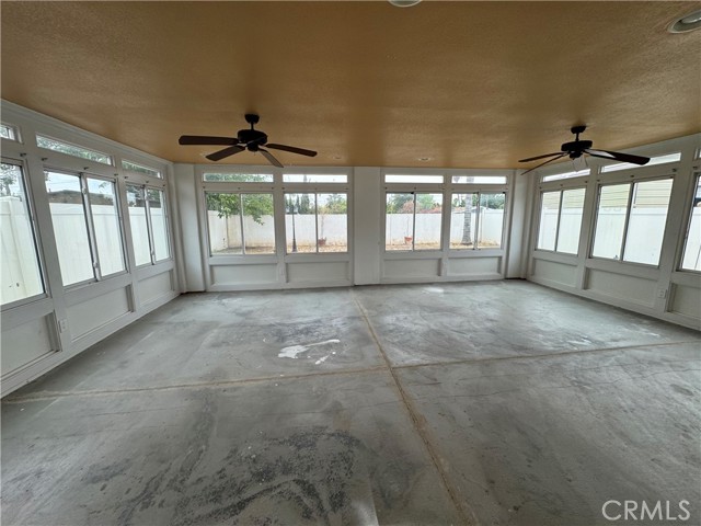 461 Camino Los Gallos, Perris CA: https://media.crmls.org/medias/80130176-2ef0-4e90-92d7-20b85585b593.jpg