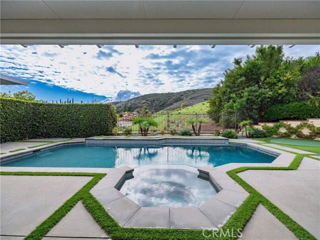Detail Gallery Image 38 of 43 For 29650 Kimberly, Agoura Hills,  CA 91301 - 5 Beds | 5 Baths
