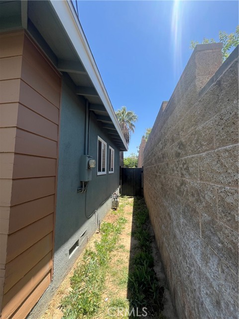 12055 Mount Vernon Avenue, Grand Terrace CA: https://media.crmls.org/medias/8013dec5-b5ca-43ce-b4ba-e095cb2709c3.jpg