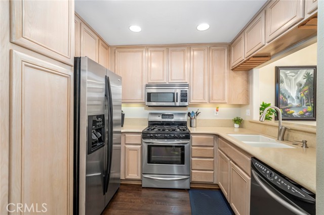 Detail Gallery Image 8 of 32 For 53 Tradewinds, Aliso Viejo,  CA 92656 - 3 Beds | 2/1 Baths