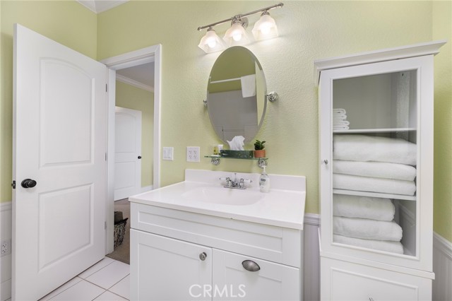 39828 Granite Ridge Lane, Bass Lake CA: https://media.crmls.org/medias/80142948-8606-4f01-8cc3-96106c301b72.jpg