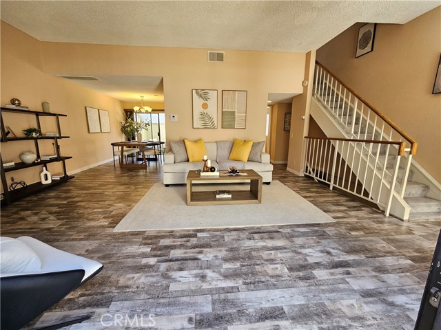 511 E Live Oak Avenue, Arcadia CA: https://media.crmls.org/medias/8014c099-fd26-48fb-9b6b-7cc0ce0367c9.jpg