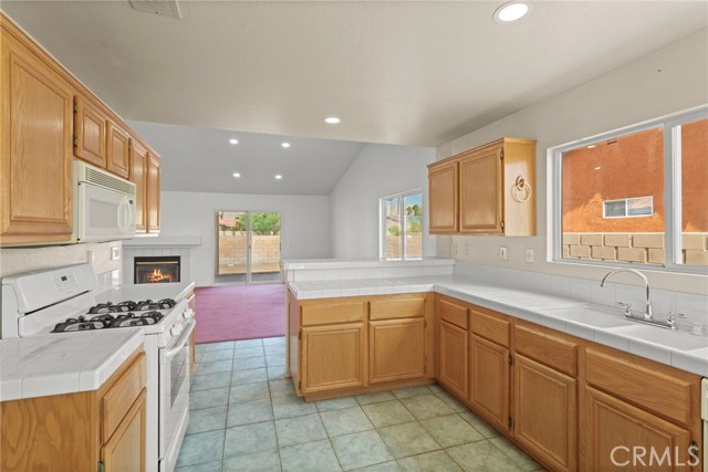 Detail Gallery Image 10 of 40 For 69946 Northhampton Ave, Cathedral City,  CA 92234 - 4 Beds | 2 Baths