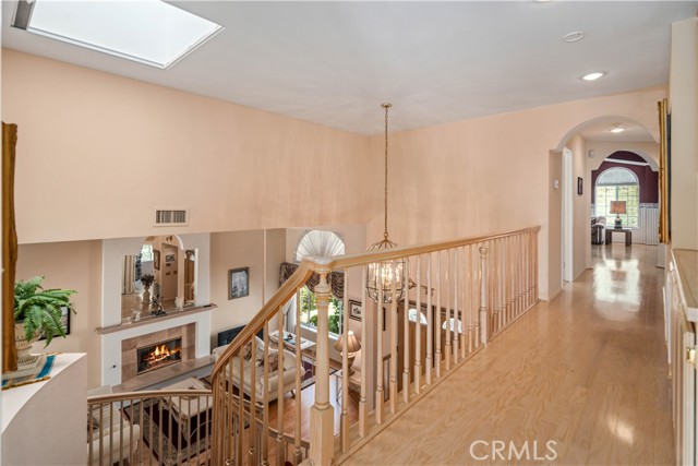 28852 Woodside Drive, Saugus CA: https://media.crmls.org/medias/8015fe66-6c7a-4932-8619-39ad72cd79de.jpg