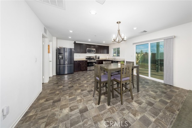 Detail Gallery Image 4 of 31 For 1180 Vista Montana, San Jacinto,  CA 92582 - 3 Beds | 2/1 Baths