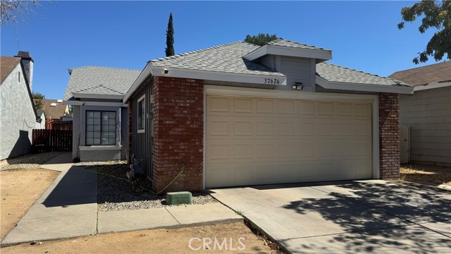 Detail Gallery Image 1 of 13 For 37626 12th St, Palmdale,  CA 93550 - 3 Beds | 2 Baths