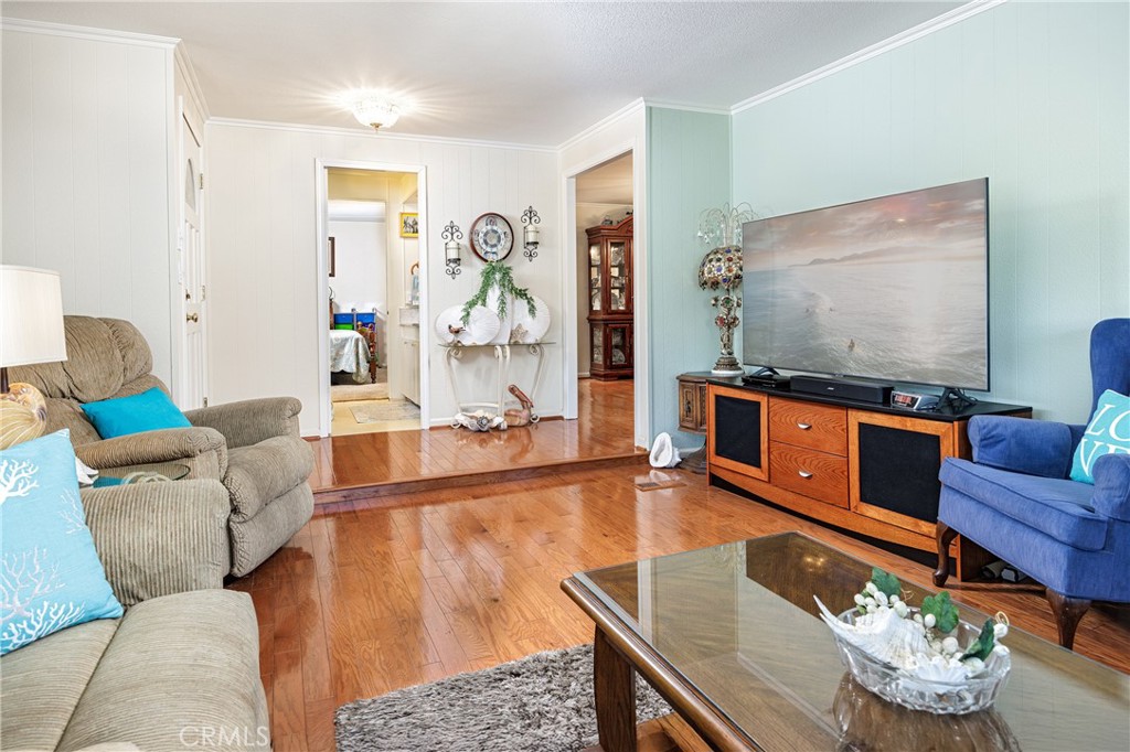 MLS #OC25245120 image #10