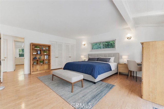 Detail Gallery Image 5 of 58 For 4771 Vista De Oro, Woodland Hills,  CA 91364 - 6 Beds | 4/1 Baths