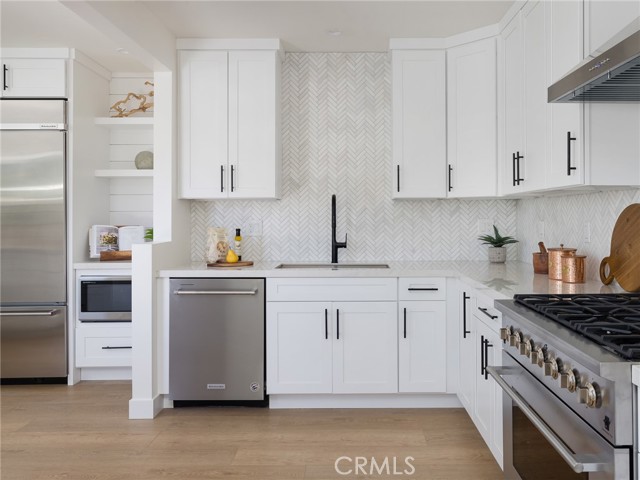 2709 182nd Place, Redondo Beach, California 90278, 3 Bedrooms Bedrooms, ,1 BathroomBathrooms,Residential,Sold,182nd,SB21201160