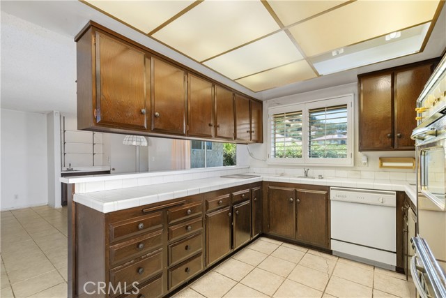 Detail Gallery Image 11 of 36 For 21763 Ambar Dr, Woodland Hills,  CA 91364 - 4 Beds | 2/1 Baths