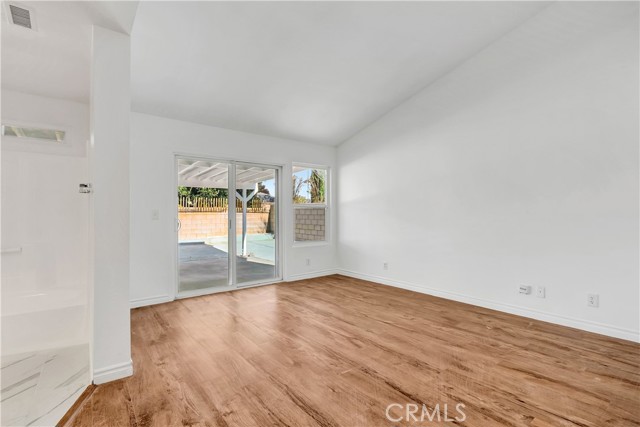 Detail Gallery Image 34 of 44 For 2031 Thomas Dr, Lancaster,  CA 93535 - 5 Beds | 2 Baths