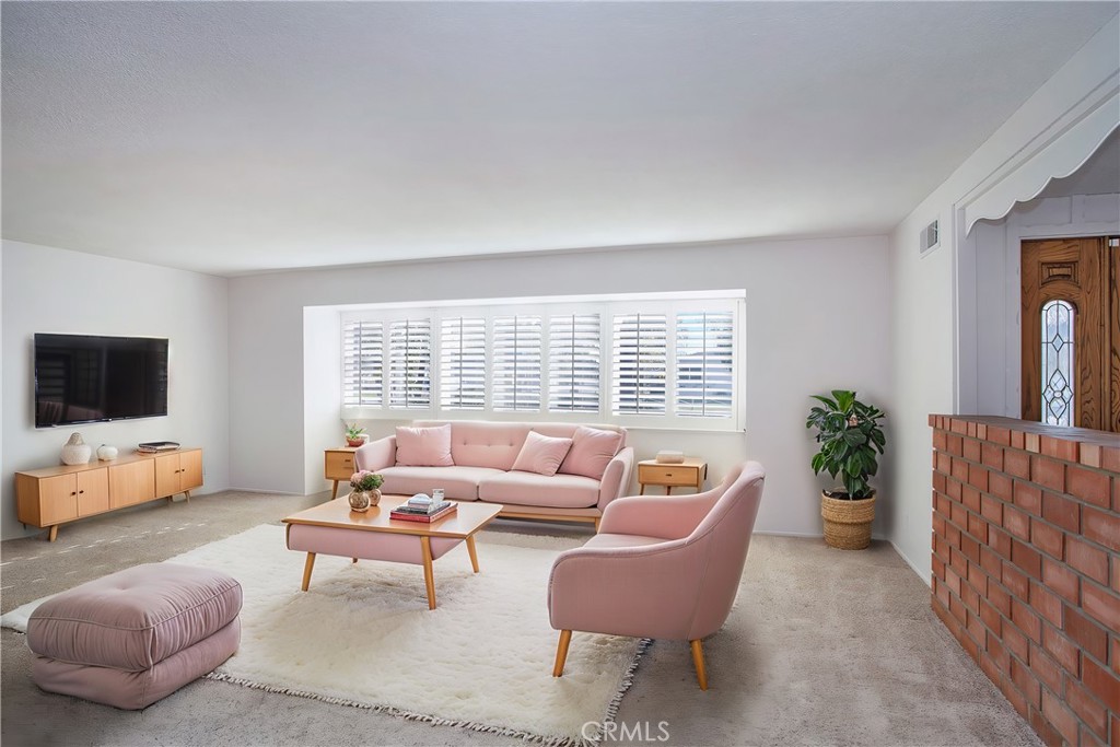 MLS #OC26096265 image #2