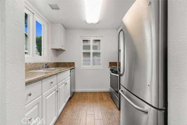 Detail Gallery Image 6 of 31 For 1650 S Campus #21,  Ontario,  CA 91761 - 3 Beds | 2/1 Baths