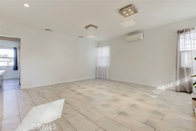 Detail Gallery Image 8 of 44 For 10535 Nassau, Sunland,  CA 91040 - 2 Beds | 2 Baths