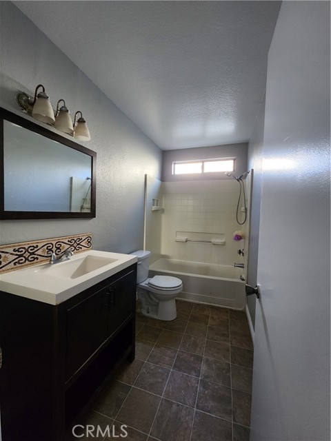 Detail Gallery Image 13 of 21 For 26068 Snow Creek, Menifee,  CA 92586 - 3 Beds | 2 Baths