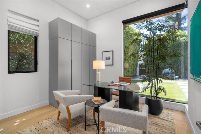 Detail Gallery Image 8 of 59 For 15231 Greenleaf St, Sherman Oaks,  CA 91403 - 6 Beds | 7/1 Baths