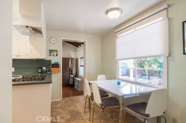 1900 Elm Avenue, Manhattan Beach, California 90266, 3 Bedrooms Bedrooms, ,1 BathroomBathrooms,Residential,Sold,Elm,SB17021478