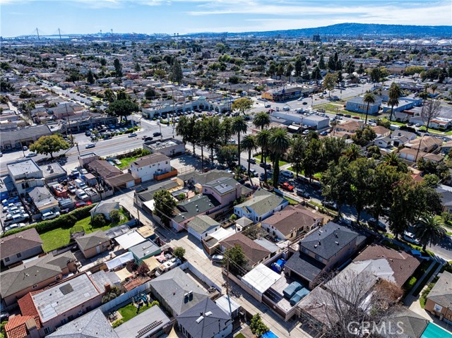 2636 Easy Avenue, Long Beach, California 90810, 2 Bedrooms Bedrooms, ,1 BathroomBathrooms,Single Family Residence,For Sale,Easy,DW24063318