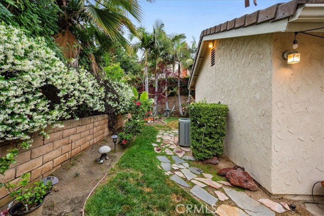 Detail Gallery Image 31 of 34 For 2115 Baywood Dr, Fullerton,  CA 92833 - 4 Beds | 2 Baths