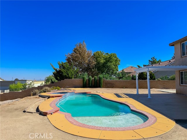 Detail Gallery Image 49 of 59 For 5121 Vista Dr, Palmdale,  CA 93551 - 4 Beds | 4 Baths