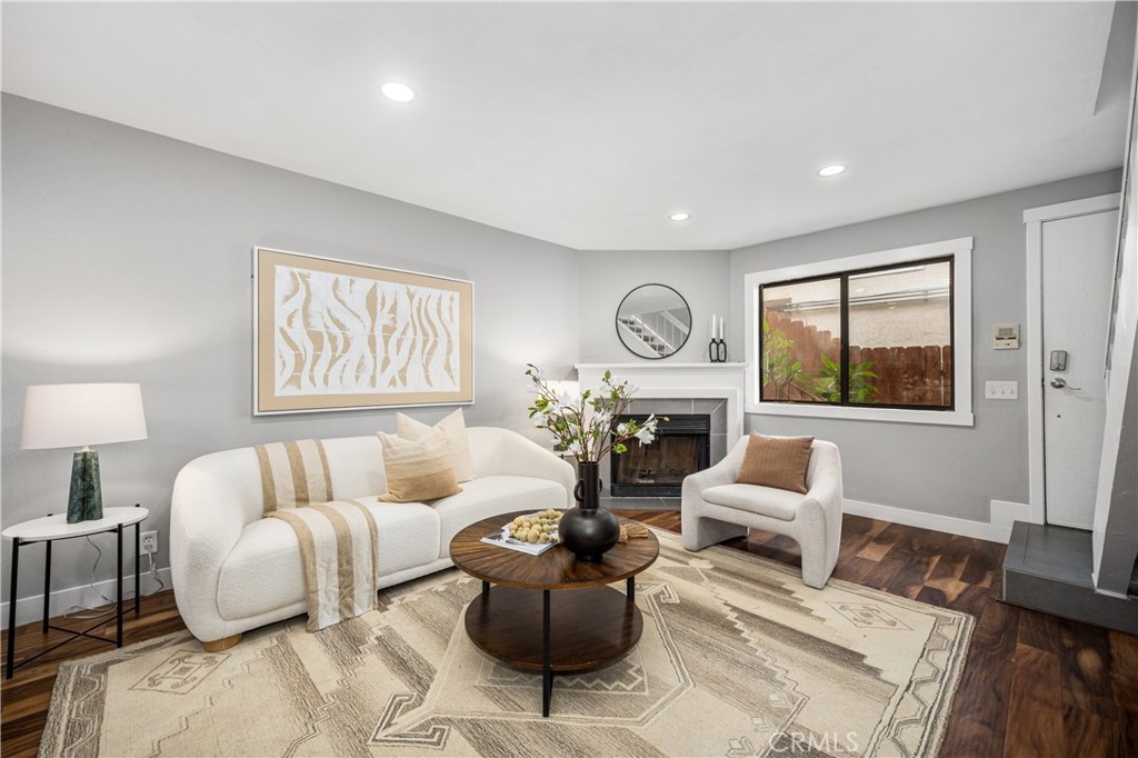 2061 Chatsworth - photo 16