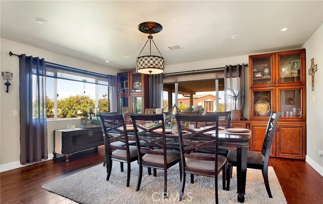 8686 Capelin Road, Phelan CA: https://media.crmls.org/medias/8020617b-8627-4367-96f0-9fe660806cdd.jpg