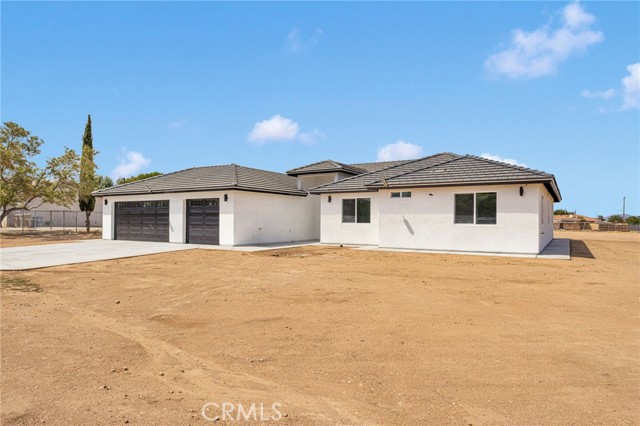 Detail Gallery Image 3 of 46 For 16212 Mesquite St, Hesperia,  CA 92345 - 4 Beds | 2/1 Baths