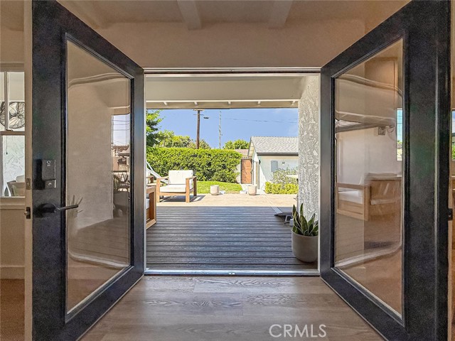 Detail Gallery Image 30 of 54 For 22245 Welby Way, Woodland Hills,  CA 91303 - 4 Beds | 3 Baths