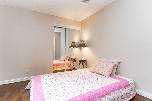 14 Rainbow Ridge Road, Phillips Ranch CA: https://media.crmls.org/medias/802141f9-fff3-4279-811d-f5d1063138e4.jpg