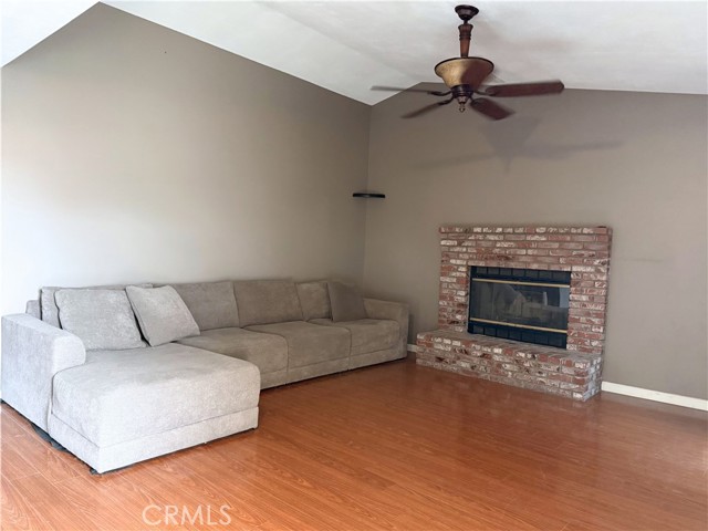 Detail Gallery Image 4 of 10 For 421 Petris Avenue, Ridgecrest,  CA 93555 - 3 Beds | 2 Baths