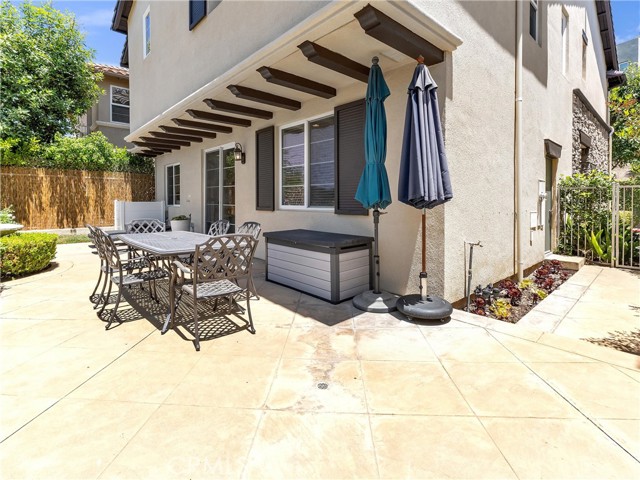 5637 Como Circle, Woodland Hills CA: https://media.crmls.org/medias/8021e8c4-8948-4575-a068-9760ba8f781a.jpg