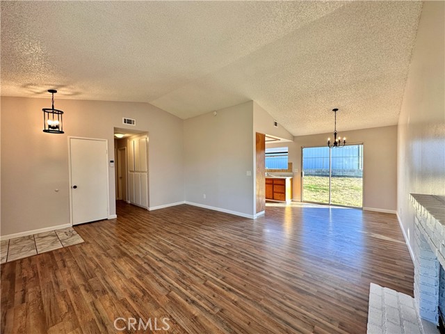 Detail Gallery Image 12 of 51 For 18805 Kross Rd, Riverside,  CA 92508 - 3 Beds | 2 Baths