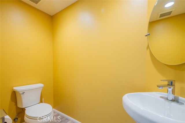 19941 Hiawatha Street, Chatsworth CA: https://media.crmls.org/medias/80229aa3-0a1b-4648-a3b8-3d4041c7433f.jpg