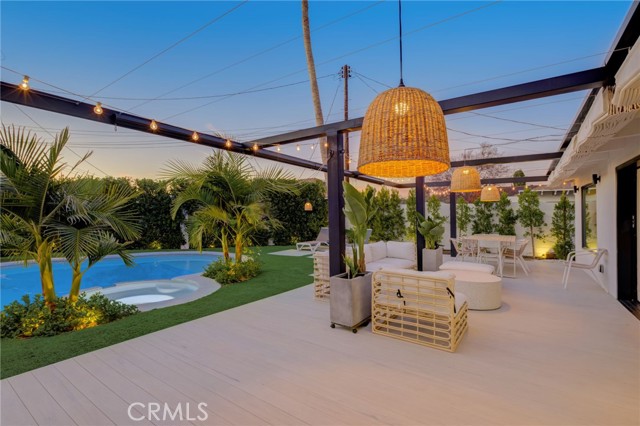 Detail Gallery Image 62 of 72 For 8161 Encino Ave, Northridge,  CA 91325 - 4 Beds | 3 Baths