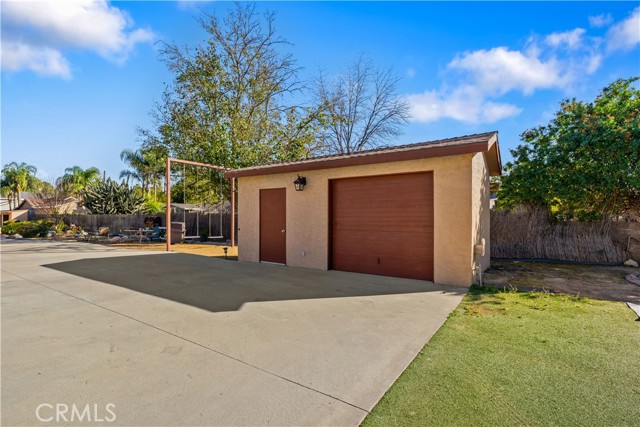 Detail Gallery Image 7 of 28 For 19160 Ingomar St, –,  CA 91335 - 2 Beds | 2 Baths