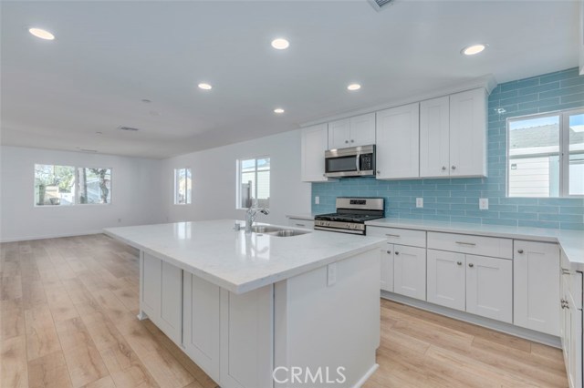 Detail Gallery Image 5 of 13 For 544 S Clementine, Anaheim,  CA 92805 - 3 Beds | 2 Baths