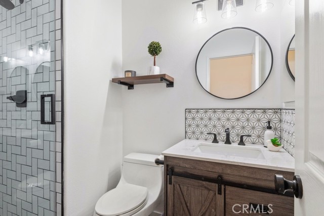 5970 Fairlane Avenue, Eastvale CA: https://media.crmls.org/medias/80246f74-0780-40bb-86b4-8af319f14703.jpg