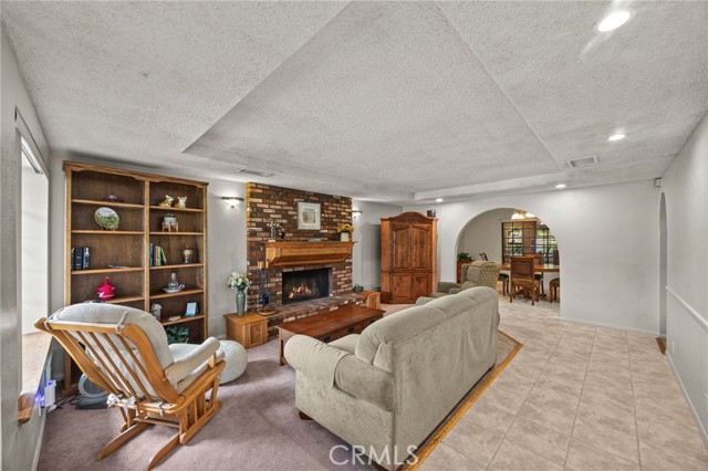 Detail Gallery Image 5 of 52 For 5537 N Stoddard, San Bernardino,  CA 92407 - 3 Beds | 2 Baths