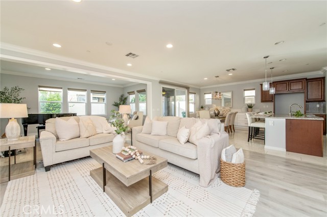 Detail Gallery Image 12 of 48 For 7757 Horizon, Chino,  CA 91708 - 4 Beds | 3/1 Baths